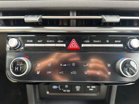 New 2026 Hyundai Tucson Limited image 17