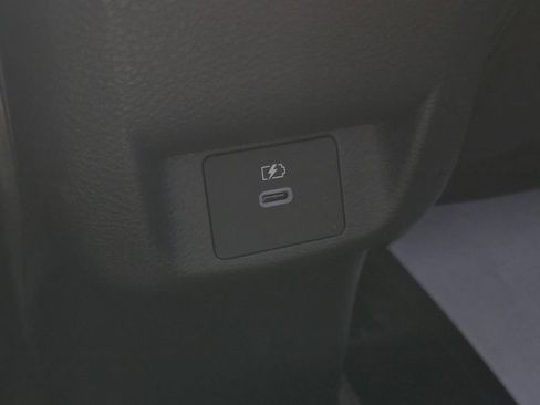 New 2025 Nissan Versa SV image 12