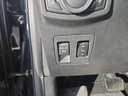 Used 2020 Ford F150 Platinum w/ Equipment Group 701A Luxury image 20