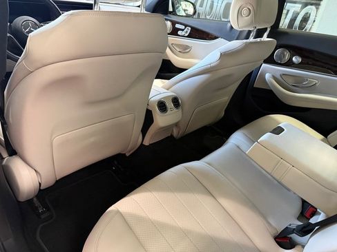Used 2022 Mercedes-Benz E 350 Sedan image 14