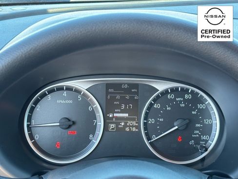 Certified 2025 Nissan Kicks Play S image 24