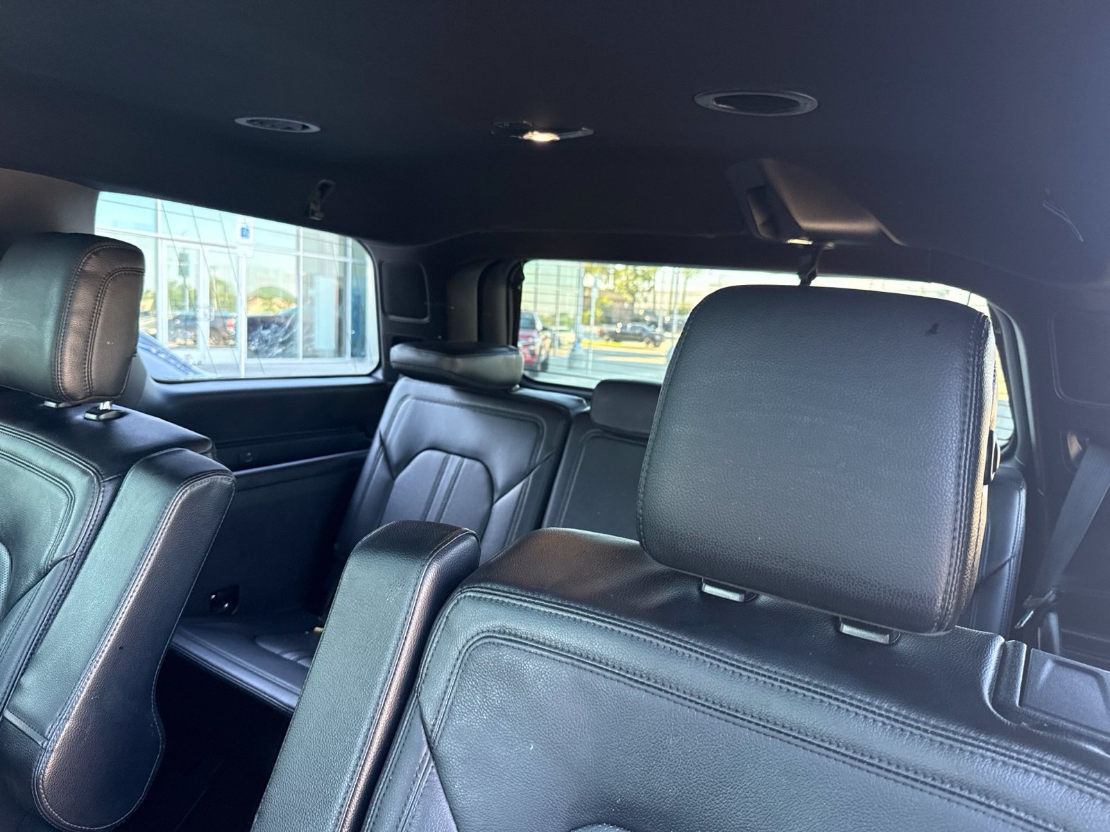 Used 2018 Ford Expedition Limited w/ Equipment Group 301A AWD/4WD image 12