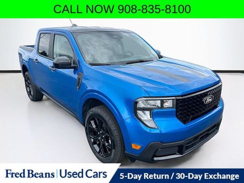 Certified 2025 Ford Maverick XLT w/ XLT Luxury Package AWD/4WD image 1