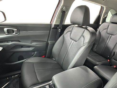 New 2025 Kia Sorento S image 13