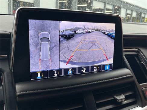 Used 2021 Chevrolet Tahoe Z71 w/ Z71 Off-Road Package image 39