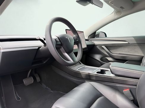 Used 2023 Tesla Model 3 Standard Range RWD image 30