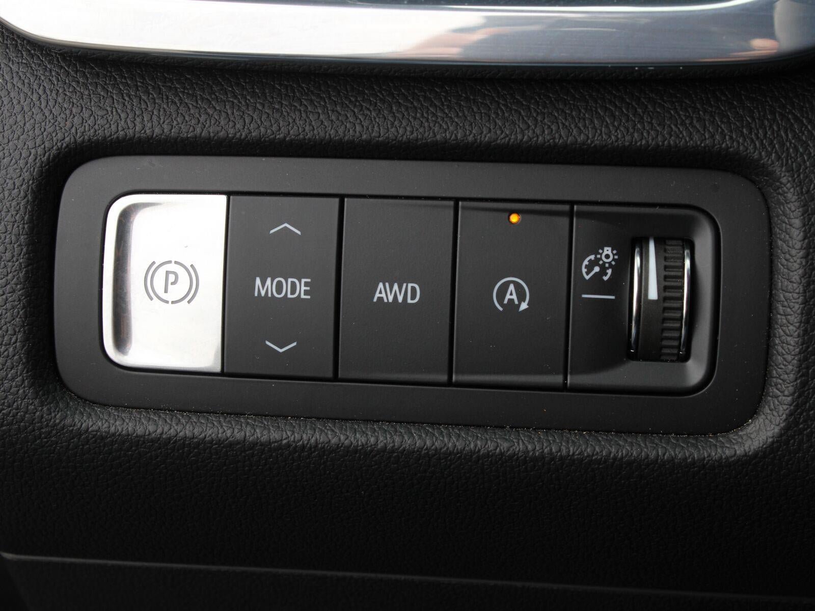 Certified 2026 GMC Acadia Elevation AWD/4WD image 11