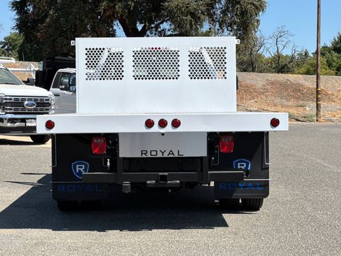 New 2025 Ford F450 XL w/ XL Chrome Package image 4