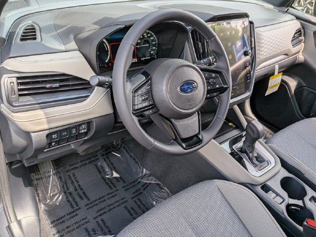 Used 2025 Subaru Forester Premium AWD/4WD image 15