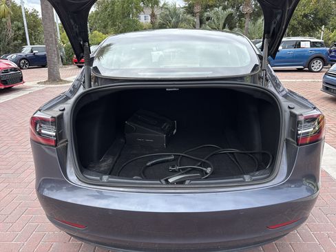 Used 2022 Tesla Model 3 Long Range AWD/4WD image 31