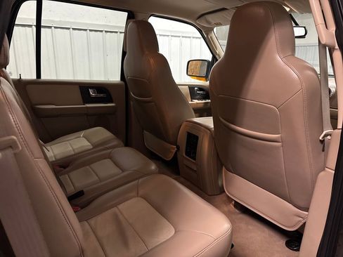 Used 2005 Ford Expedition Eddie Bauer image 23