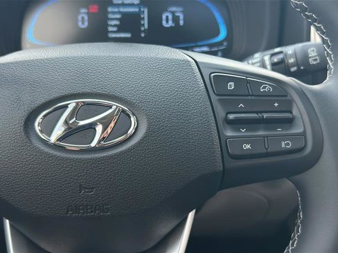 New 2026 Hyundai Venue SEL FWD image 12