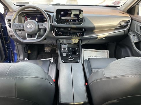 Used 2023 Nissan Rogue Platinum w/ Platinum Premium Package image 16