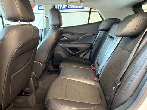 Used 2021 Buick Encore Preferred FWD image 18