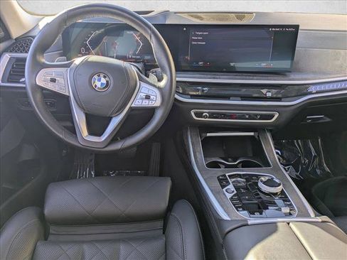 Certified 2023 BMW X7 xDrive40i w/ Premium Package image 19
