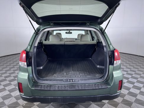 Used 2011 Subaru Outback 3.6R Limited w/ PWR Moonroof Pkg AWD/4WD image 24