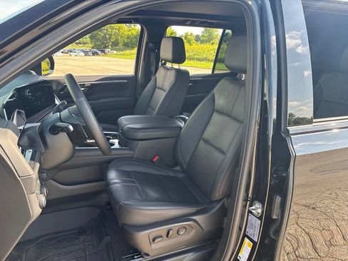 Used 2025 Chevrolet Tahoe RST w/ Comfort Package AWD/4WD image 21