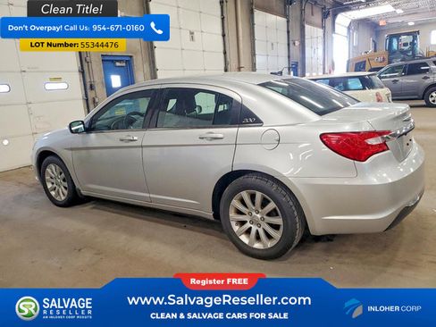 Used 2011 Chrysler 200 Touring FWD image 3