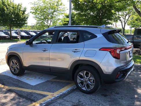 Used 2024 Kia Seltos S AWD/4WD image 8