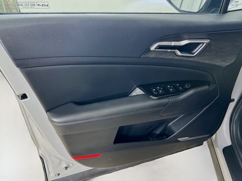 Used 2023 Kia Sportage X-Line w/ X-Line Premium Package AWD/4WD image 16
