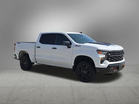 Used 2025 Chevrolet Silverado 1500 Custom Trail Boss AWD/4WD image 8