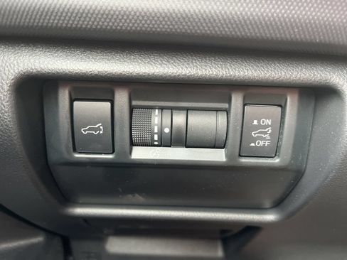 Certified 2025 Subaru Forester Touring AWD/4WD image 27