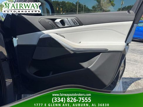 Used 2025 BMW X7 xDrive40i w/ Premium Package AWD/4WD image 33