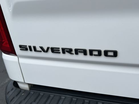 Used 2019 Chevrolet Silverado 1500 LT Trail Boss AWD/4WD image 9