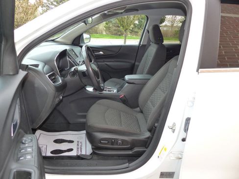 Used 2021 Chevrolet Equinox LT FWD image 24