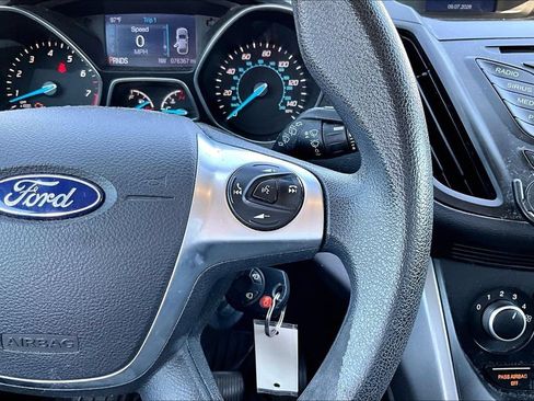 Used 2015 Ford Escape SE FWD image 18