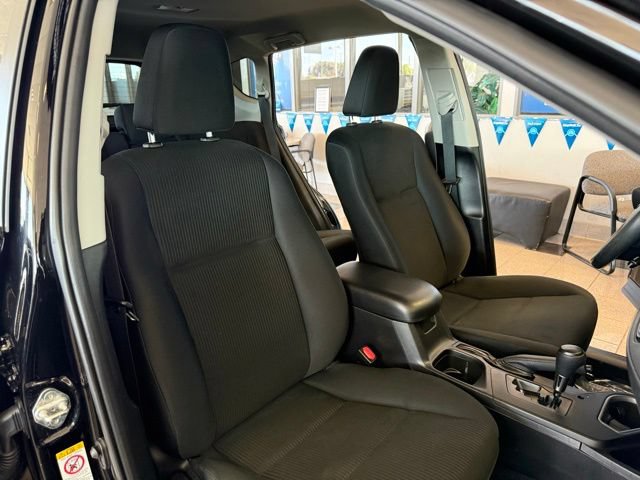 Used 2017 Toyota RAV4 LE w/ Carpet Mat Package AWD/4WD image 26