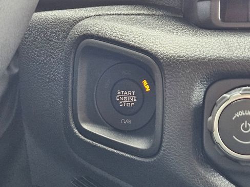 New 2026 Jeep Gladiator Sport image 13