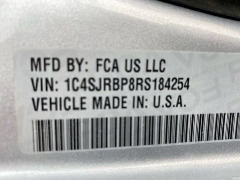 Used 2024 Jeep Wagoneer L Series II w/ Flexible Seating Group RWD image 33