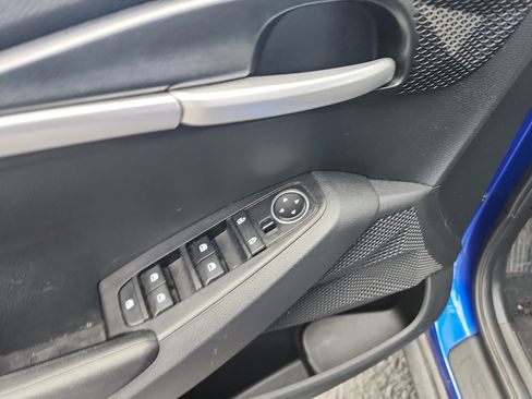 Used 2021 Kia Seltos LX AWD/4WD image 16