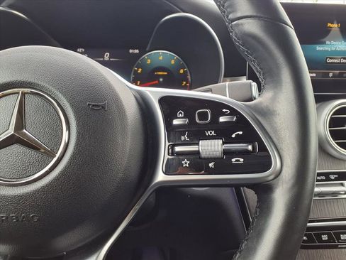 Used 2021 Mercedes-Benz GLC 300 4MATIC image 17