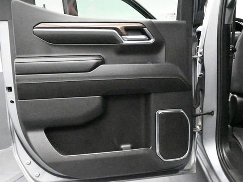 Used 2024 Chevrolet Silverado 1500 RST AWD/4WD image 36