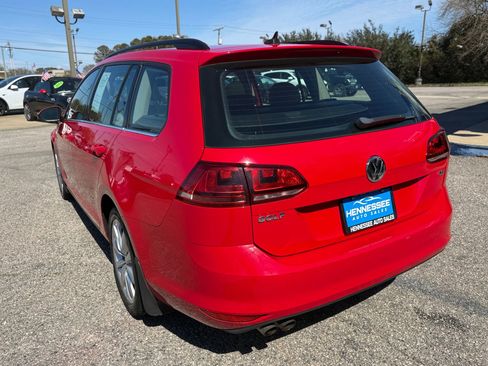 Used 2015 Volkswagen Golf SEL image 3