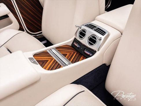 Used 2016 Rolls-Royce Dawn RWD image 49