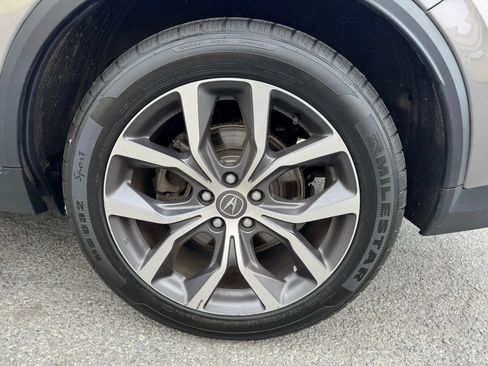 Used 2023 Acura MDX SH-AWD w/Technology Pkg Sport image 12