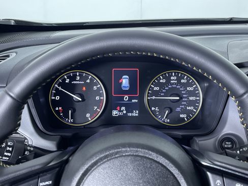 Certified 2025 Subaru Crosstrek 2.5i Sport w/ Crosstrek Mirror Package image 17