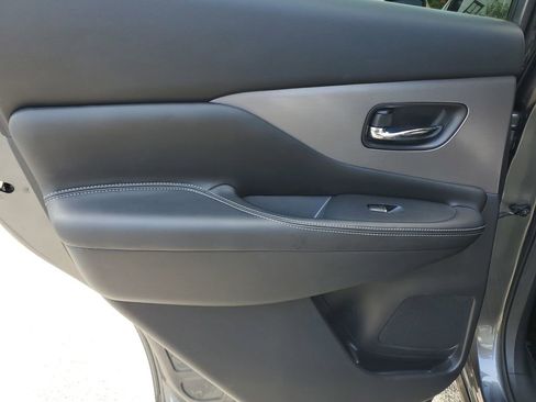 Used 2020 Nissan Murano SL w/ Cargo Package FWD image 12