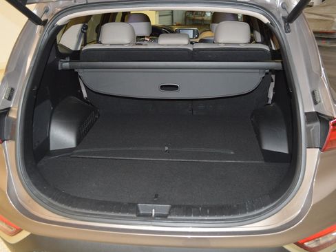 Used 2019 Hyundai Santa Fe Limited FWD image 13