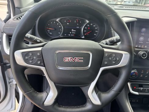 Used 2024 GMC Terrain SLT w/ Elevation Edition image 20