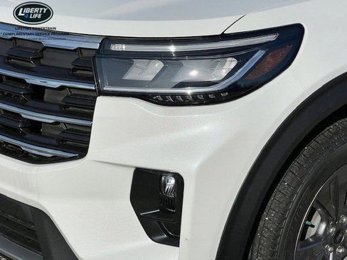 New 2026 Ford Explorer Active w/ Active Comfort Package image 9