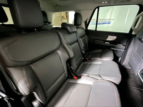 Used 2025 Ford Expedition Active image 22