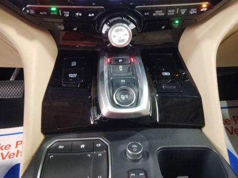 Used 2022 Acura MDX SH-AWD image 20