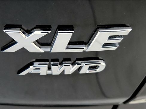 Certified 2025 Toyota RAV4 XLE AWD/4WD image 14