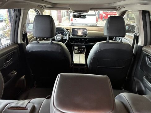 Used 2023 Nissan Rogue SL w/ SL Premium Package FWD image 15