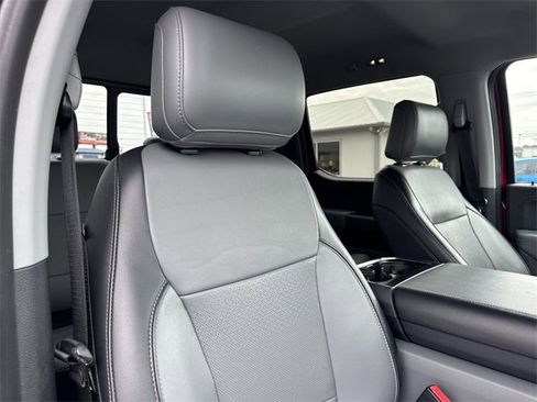 Used 2021 Ford F150 Lariat w/ Max Trailer Tow Package image 24