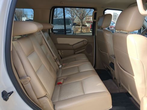 Used 2007 Ford Explorer Limited image 29